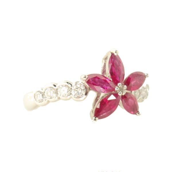 【訳あり・新品】 ルビーリング PＴ900プラチナ トータル0.750カラット ＰＴ お花指輪 シンプル マーキスカット フラワーリング 7月誕生石 【M2575168932】(91361円)