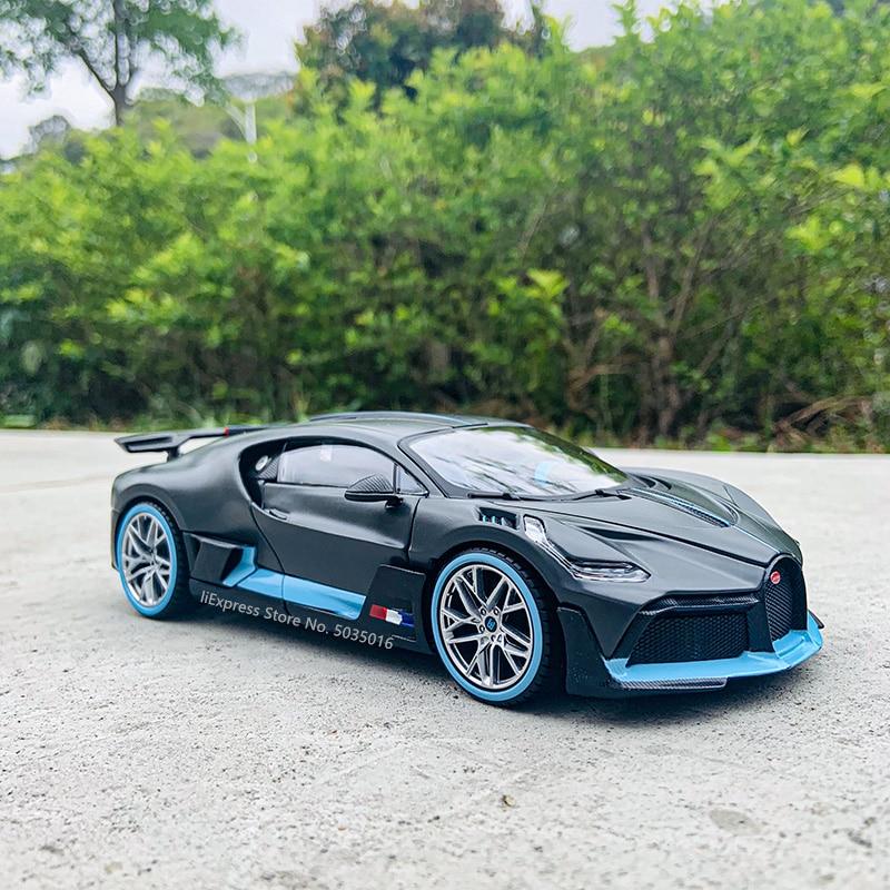 【希少レア】BUGATTI ブガッティマネークリップ オシャレ♪コレクション 新品 YM model 1/64 ブガッティ シロン Bugatti Chiron Pur