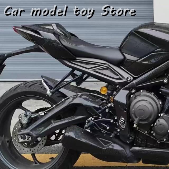 並行輸入品】トライアンフ オートバイ 100% カーボン リアシートカバー
