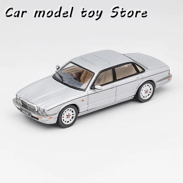 ジャガー-XJ合金ダイキャストトイモデル クラシックカー ジャガー-XJ合金ダイキャストトイモデル クラシックカー