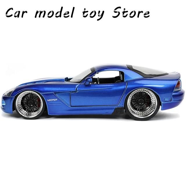 ジャダトイズ　ダッジ・バイパーSRT10　ダイキャストモデルカー　1/24 Jada ミニカー 1/24 ワイルドスピード ダイキャストカー ダッジ