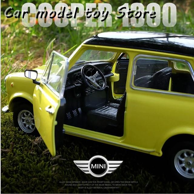 並行輸入品】 1:24 MINI クーパー 1300 クラシックカー 合金