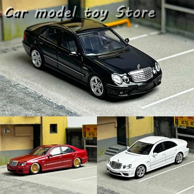 並行輸入品】ベンツ ダイキャスト 1:64スケール E63 W211 クラシック