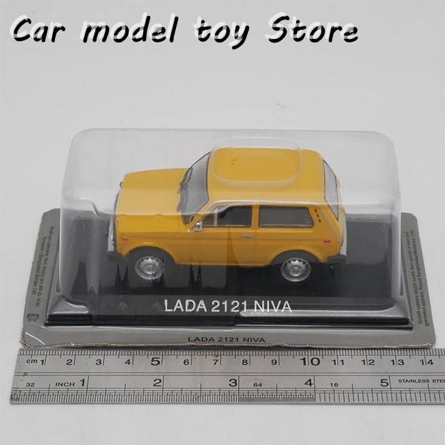 【並行輸入品】 IXO ダイキャスト オリジナル 1:43 スケール ラダ 2121 ニヴァ ソビエト シミュレーション合金カーモデル 用の画像