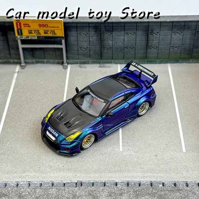 【並行輸入品】日産  ダイキャスト製 1/64スケール  GT-R R35 スポーツカーモデル 合金製  GT-R R35 LBWK カーモデルの画像