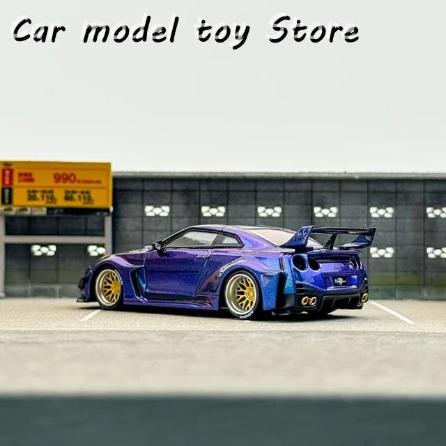 【並行輸入品】日産  ダイキャスト製 1/64スケール  GT-R R35 スポーツカーモデル 合金製  GT-R R35 LBWK カーモデルの画像