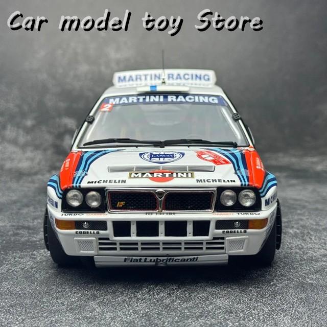 並行輸入品】 KYOSHO 1:18 LANCIA DELTA HF MARTINI ペイントカー