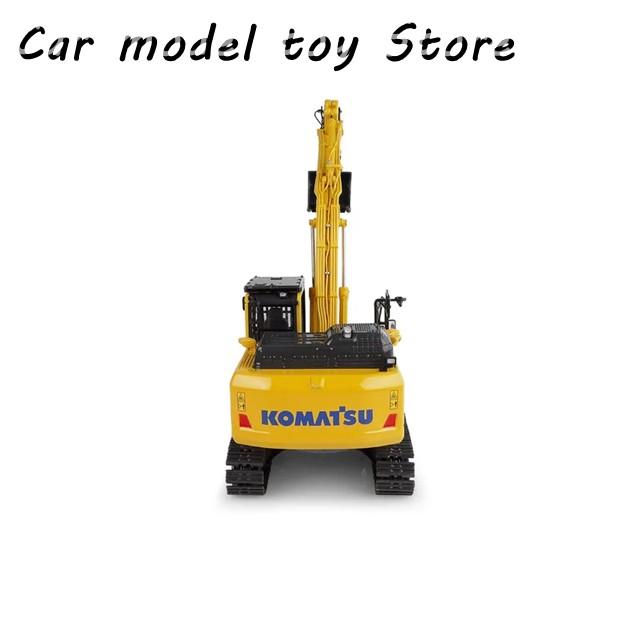 並行輸入品】コマツ UH-8122 1:50 PC210LC-11 ショベルカー 玩具 : Car
