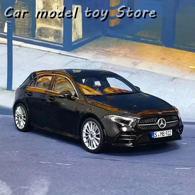 並行輸入品 ダイキャスト1:18スケールベンツAクラスGLA A180 AMGカーモデルクラシックコレクタブルオーナメントボーイギフトの画像