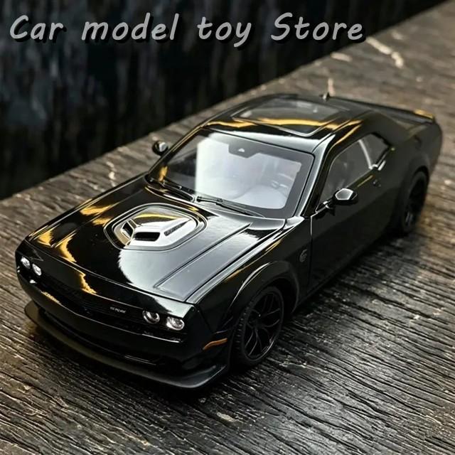 並行輸入品】1:18ダッジチャレンジャーSRTヘルキャットスポーツカー