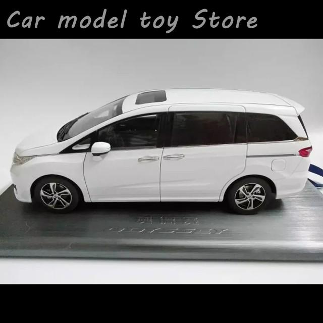 並行輸入品 ダイキャスト IXO 1/18スケール HONDA ODYSSEY 2015 カー