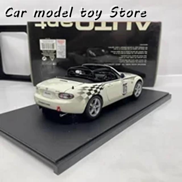 並行輸入品 ダイキャスト製 1:18スケール マツダ ロードスター NR-A シミュレーションスタティックカーモデルの画像