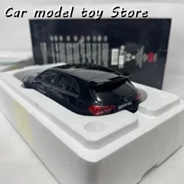 並行輸入品 ダイキャスト製 1:18スケール ベンツ A45S AMG シミュレーションスタティックカーモデルの画像