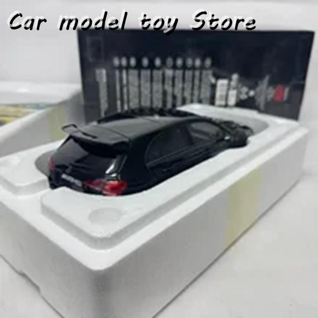 並行輸入品 ダイキャスト製 1:18スケール ベンツ A45S AMG シミュレーションスタティックカーモデルの画像