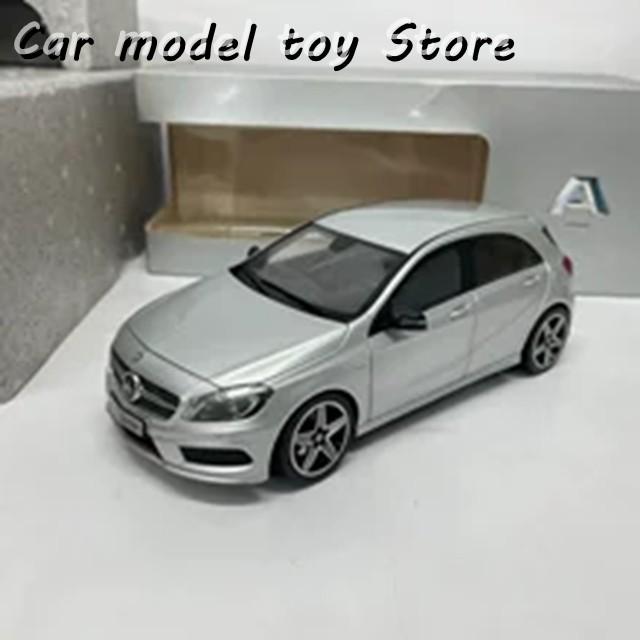並行輸入品 NOREV ダイキャスト製 1:18スケール BENZ A-KLASSE SILVER SIMULATED STATIC CAR MODELの画像