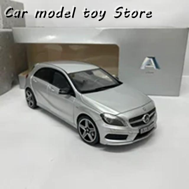 並行輸入品 NOREV ダイキャスト製 1:18スケール BENZ A-KLASSE SILVER SIMULATED STATIC CAR MODELの画像