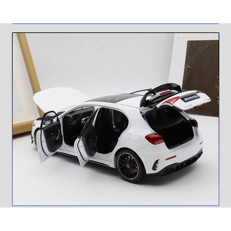 ミニカー 1/18 ベンツ A45 AMG ミニカー 1/18 ベンツ A45 AMG