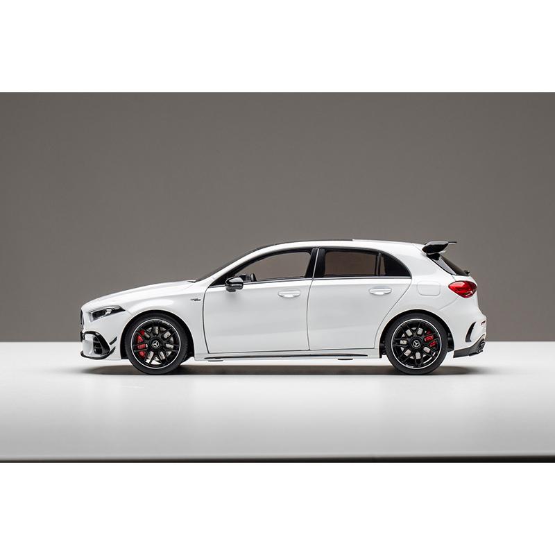 ミニカー 1/18 ベンツ A45 AMG 1/18 ミニカー ベンツ A45 AMG MI1100 傷