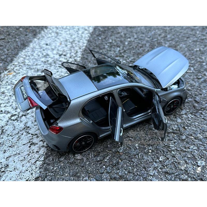 ローボード ミニカー 1/18 ベンツ A45 AMG 【2876317367】(14990円)