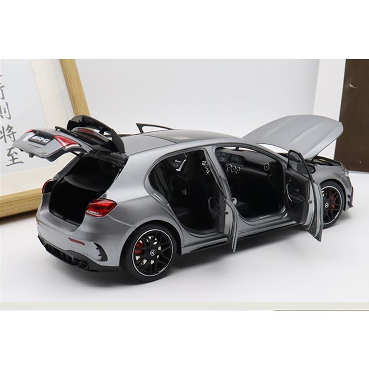 ローボード ミニカー 1/18 ベンツ A45 AMG 【2876317367】(14990円)