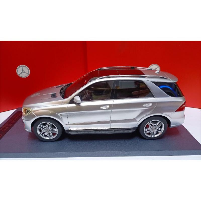 ミニカー 1/18 Mercedes Benz ML63 AMG SUV 2012 乗用車 シルバー