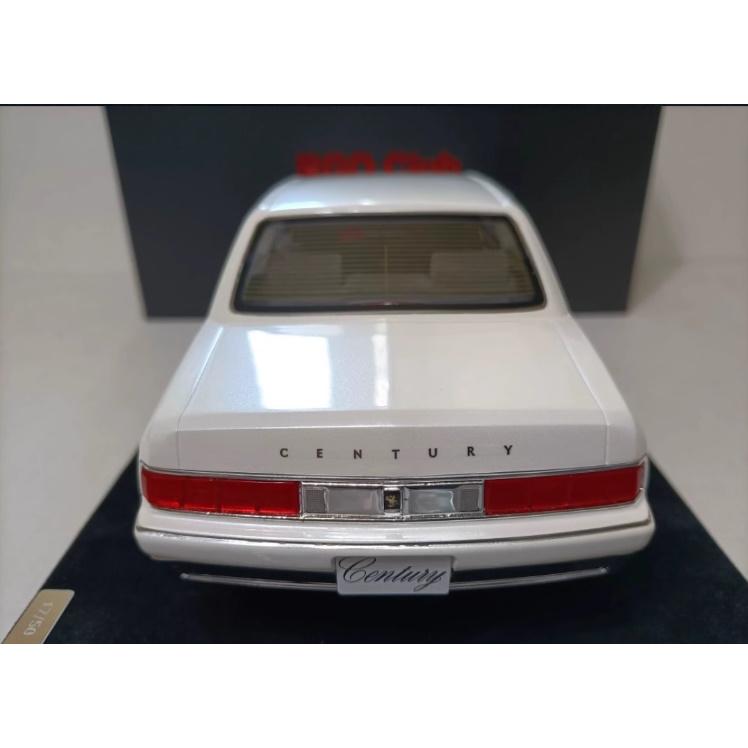 ミニカー 1/18 トヨタ センチュリー Toyota Century 1997 ホワイト 1/18 ミニカー トヨタ センチュリー Toyota Century ホワイト MI685 傷