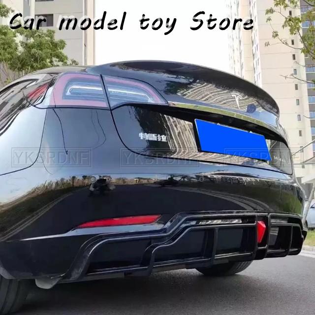 並行輸入品】テスラ モデル3 2018-2023 4ドアリアバンパー