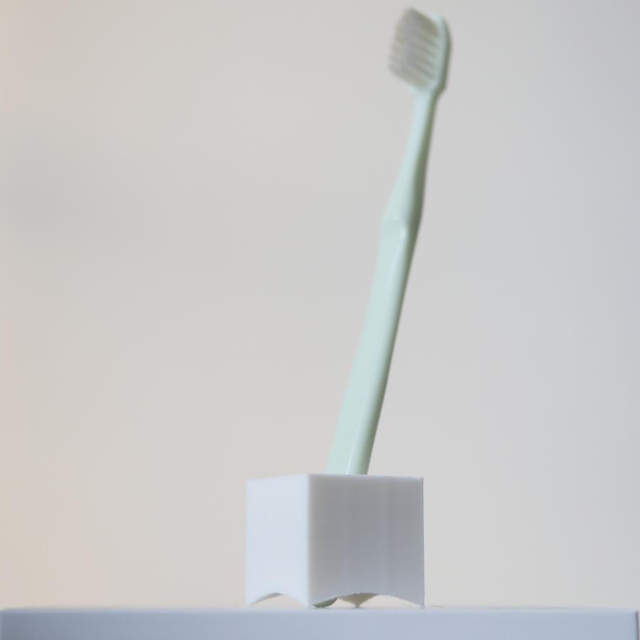 点で立つ歯ブラシスタンド | 