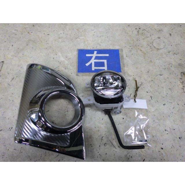 タント 【KBT】タント DBA-LA600S 右フォグランプ W24 81210-B2500