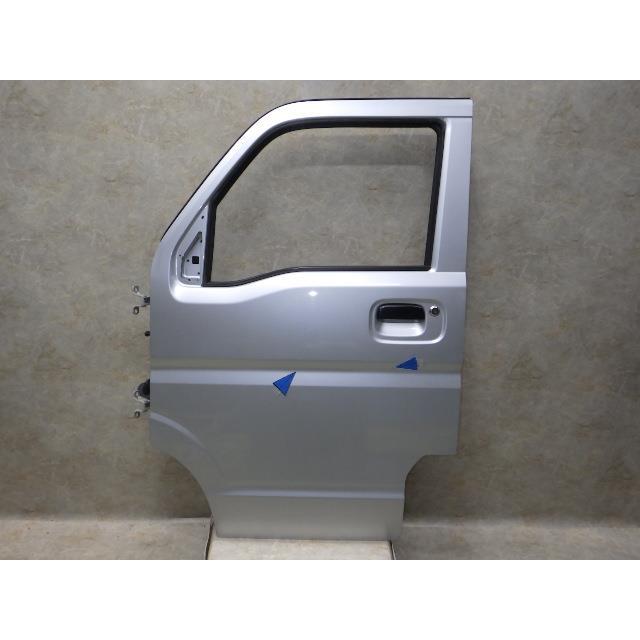 NV100 クリッパー KBT】日産 NV100クリッパー HBD-DR17V 左フロント ドア カギ穴付タイプ