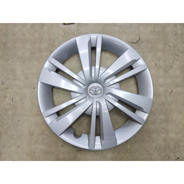 トヨタ　ルーミー　ホイールキャップ　　美品 Amazon | ホイールカバー 14インチ 4枚 トヨタ用 ルーミー (シルバー