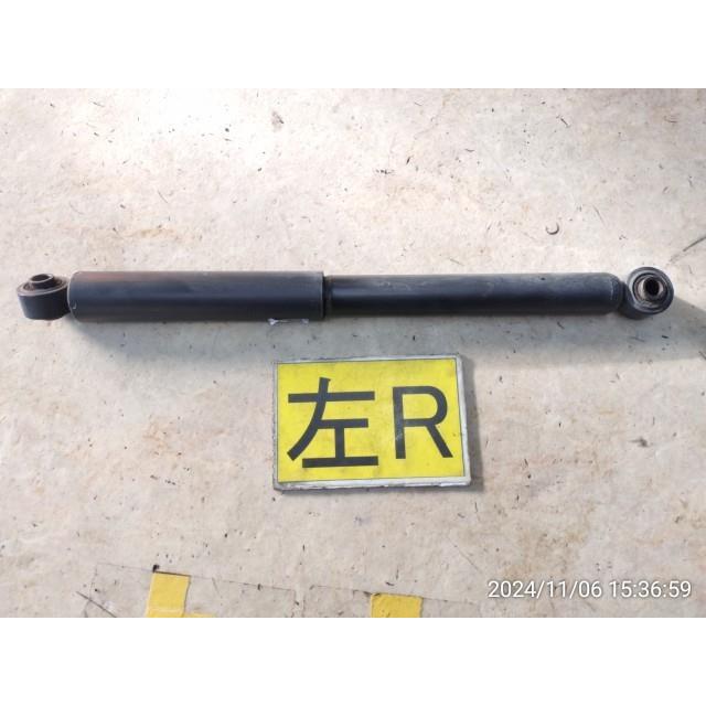 キャリイ 【KBT】キャリィ LE-DA63T 左リア ショックアブソーバー 交換