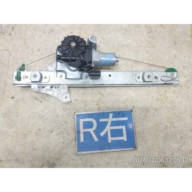 KBT】デイズルークス DBA-B21A 右リア ドアレギュレーターモーター
