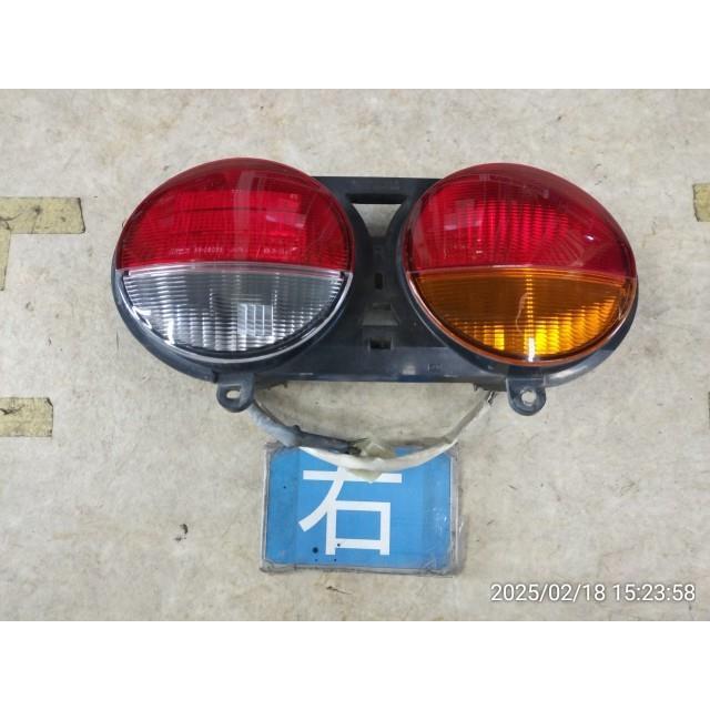 KBT】ミニキャブ GBD-U61V 右テールランプ 8330A142 : 久保田オート