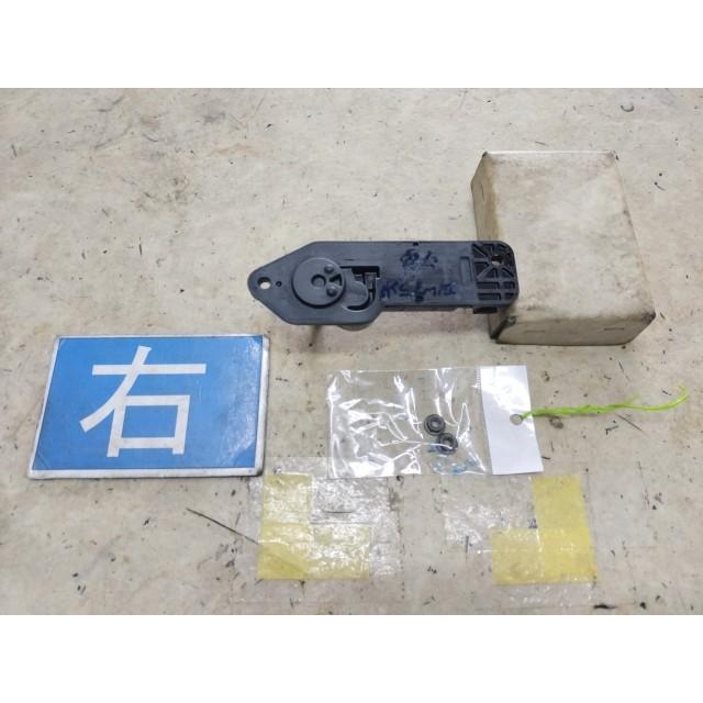 エルグランド 【KBT】エルグランド UA-E51 右クォーターガラスモーター