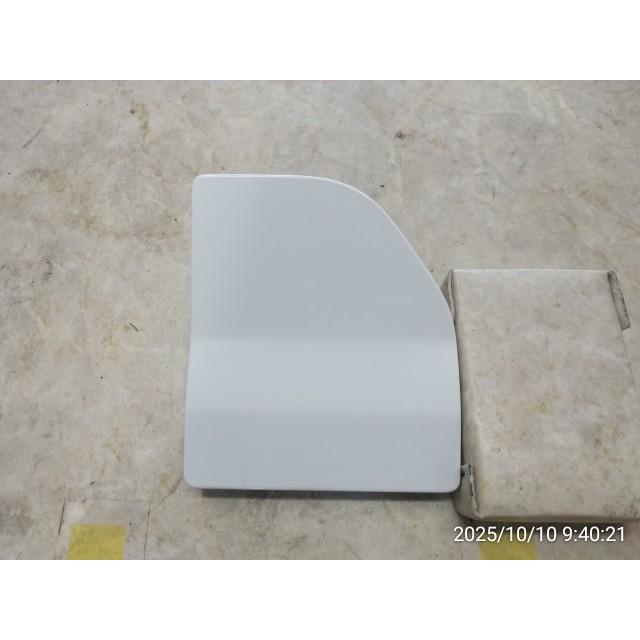 エブリイワゴン 【KBT】エブリィ EBD-DA64V フューエルリッド 給油口の