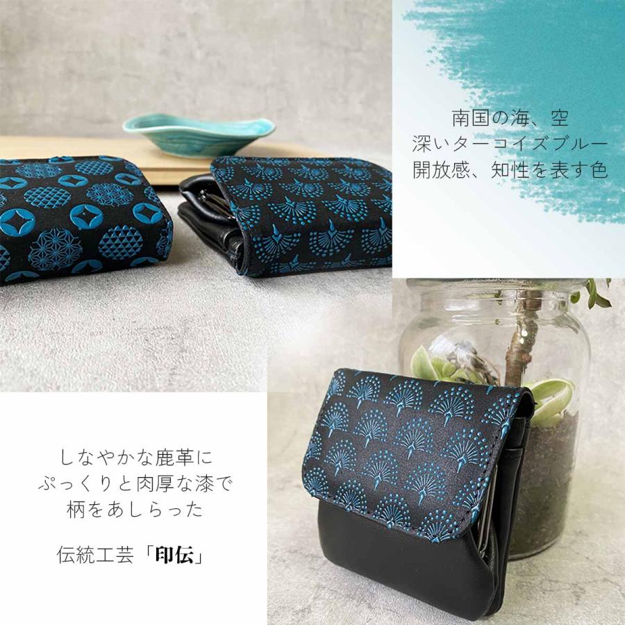 印傳屋　ハンドバッグ　鹿革　レザー　がま口　黒地/赤漆　紗綾形模様　甲州伝統工芸 印伝 がま口 和モダン おしゃれがま口 伝統工芸 鹿革 漆 レディース