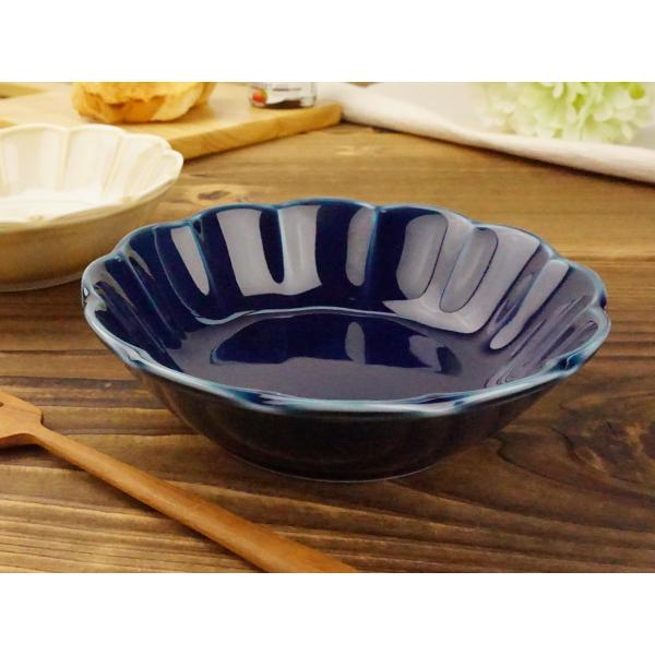 選べる2色 小鉢 13.4cm 250cc しのぎ 日本製 美濃焼 陶器 食器 選べる2色 小鉢 13.4cm 250cc しのぎ 日本製 美濃焼 陶器 食器