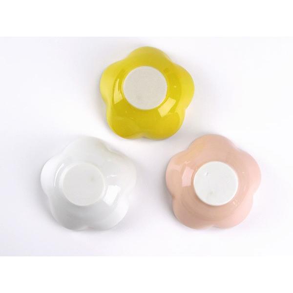 選べる3色 お花のミニ小鉢 9cm アウトレット 日本製 美濃焼 陶器 白い