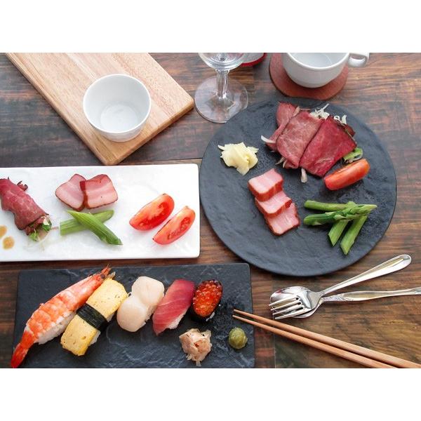 盛れる器」 METEOR 23cm スクエアプレート 黒い食器 黒マット 正方形