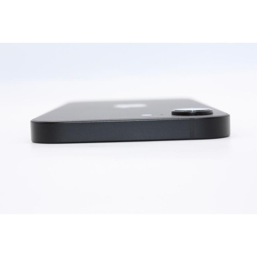 iPhone 16e 美品 バッテリー状態良好(100%) iPhone16e 128GB ブラック