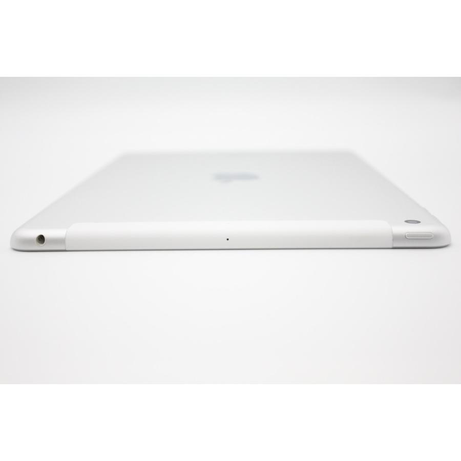 iPad iPad第6世代 32GB Wi-Fi+Cellularモデル Silver SIMロック解除