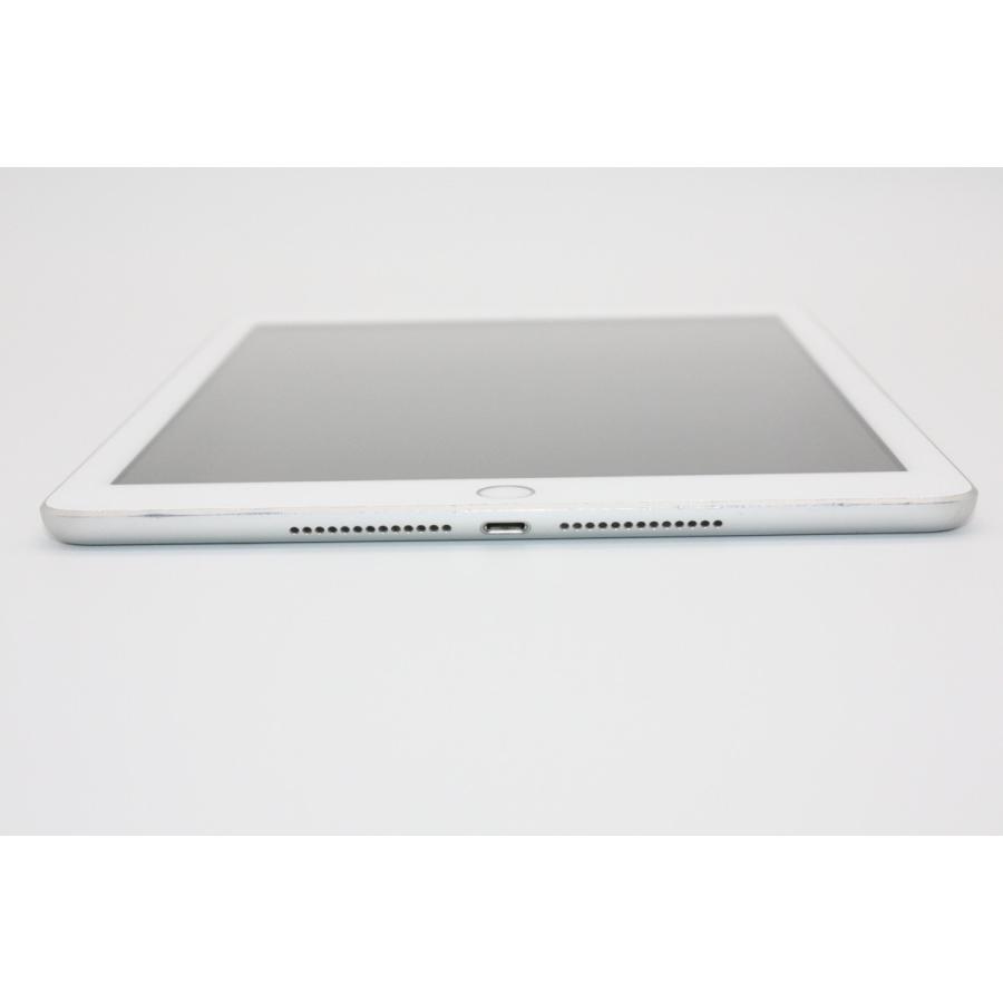 iPad iPad第6世代 32GB Wi-Fi+Cellularモデル シルバー SIMロック解除