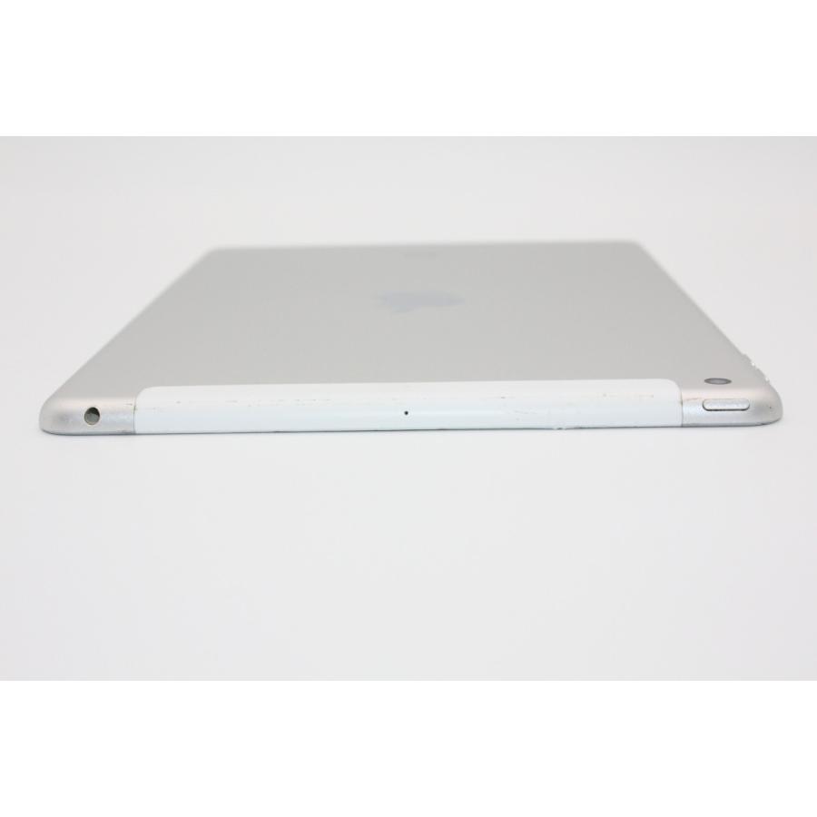 iPad iPad第6世代 32GB Wi-Fi+Cellularモデル シルバー SIMロック解除