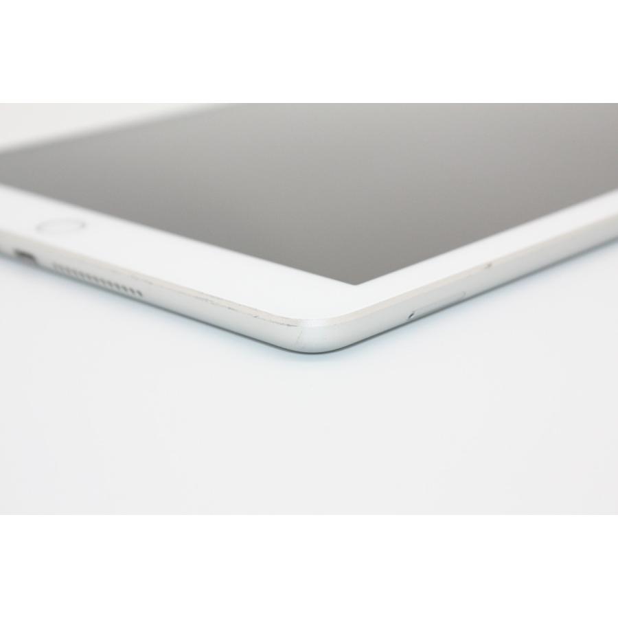 iPad iPad第6世代 32GB Wi-Fi+Cellularモデル シルバー SIMロック解除