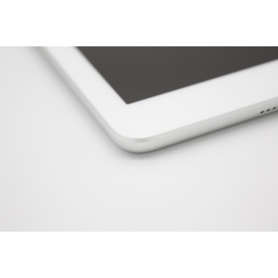 iPad iPad第6世代 32GB Wi-Fi+Cellularモデル Silver SIMフリー B