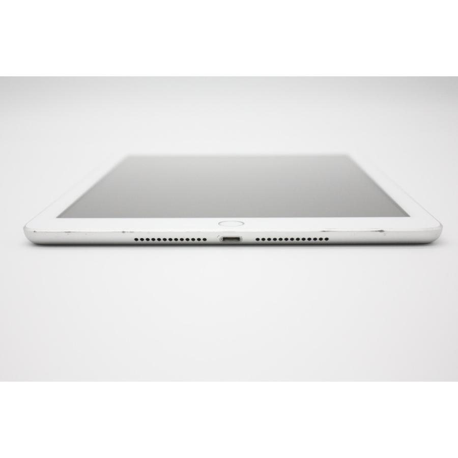 iPad iPad第6世代 32GB Wi-Fi+Cellularモデル Silver SIMフリー B