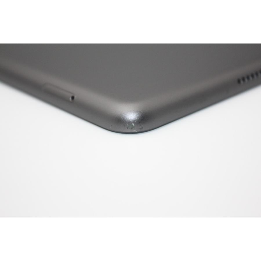 iPad 第7世代 Wi-Fi+Cellular 32GB スペースグレイ Bランク : ケースマ