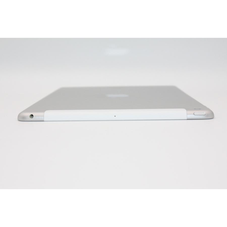 iPad 美品 第8世代 32GB Wi-Fi+Cellularモデル Aランク : ケースマ商店