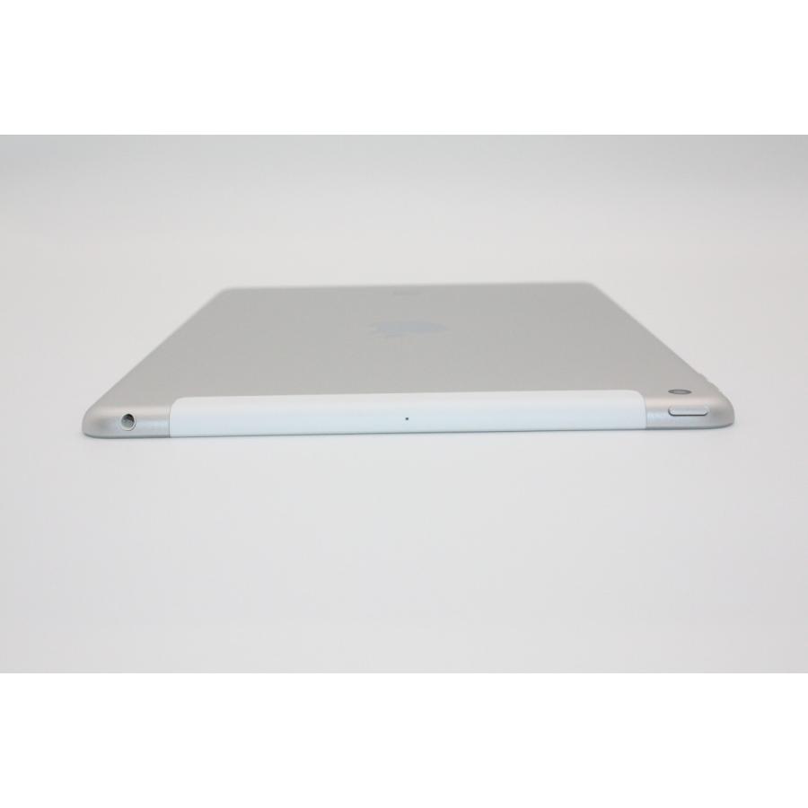 iPad 美品 第8世代 32GB Wi-Fi+Cellularモデル Aランク : ケースマ商店